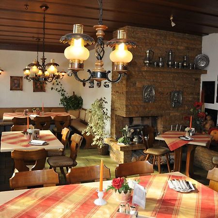Hotel Gasthof Ratstube Кирххайм-унтер-Тек Экстерьер фото